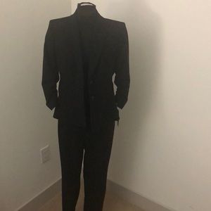 NWT black Tahari Arthur Levine pantsuit